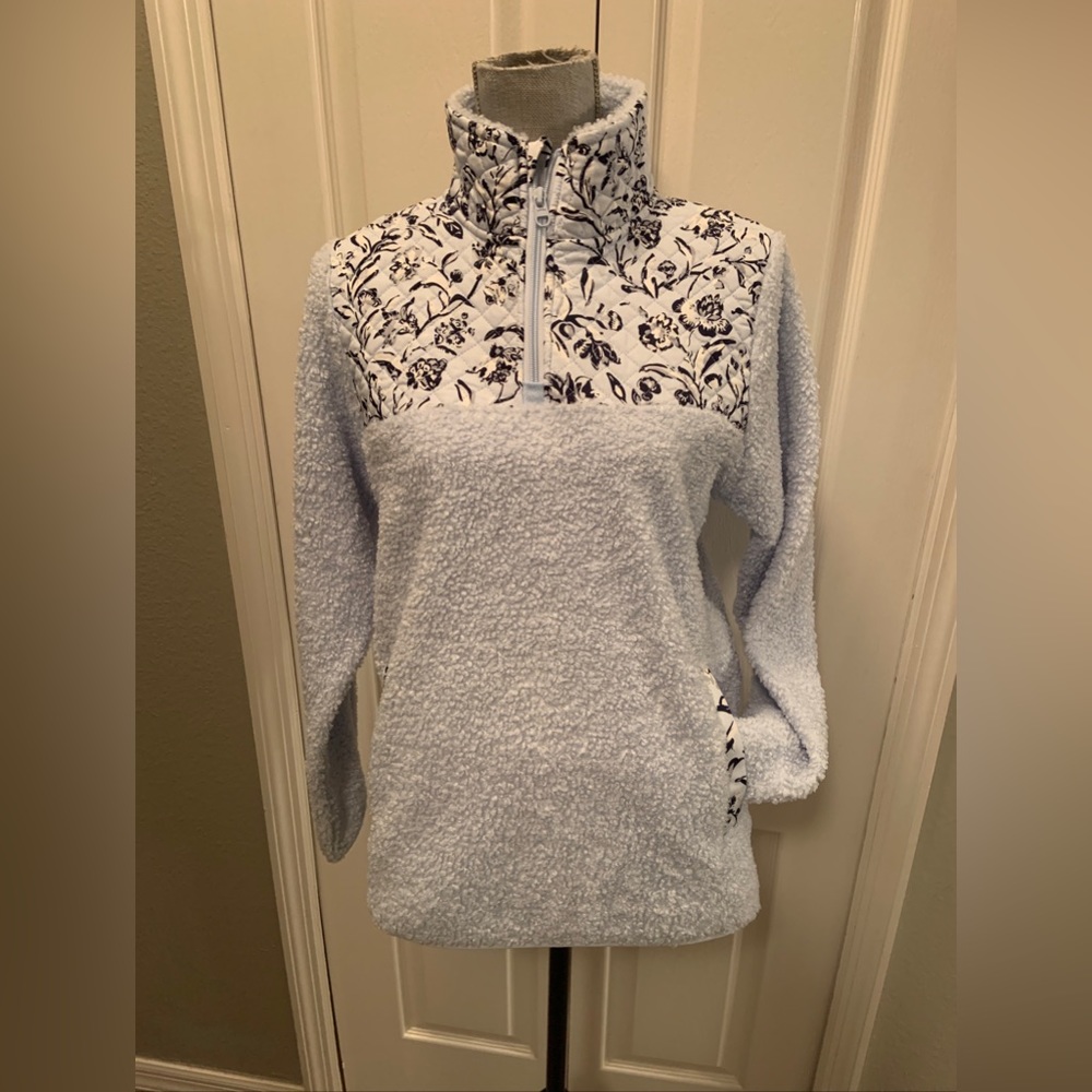Vera Bradley ladies blue floral teddy fleece